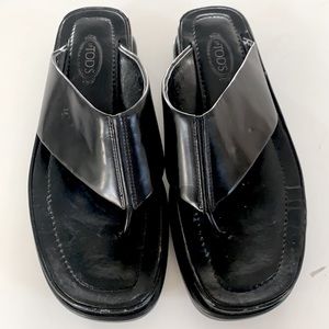 Vintage Tod’s Black Platform Sandel